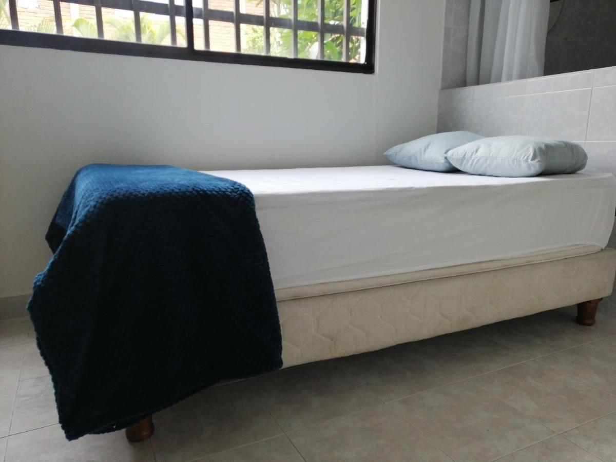 Casa Hotel Botero Medellín Extérieur photo